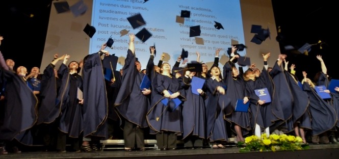 Ennesima vittoria: il tribunale amministrativo regionale della Campania si pronuncia sulla questione della decadenza universitaria
