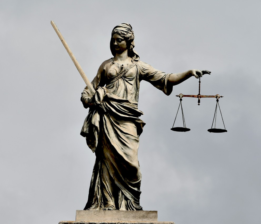 Magistratura onoraria, il Consiglio di Stato amplia le tutele: sì a ferie, TFR e risarcimento.