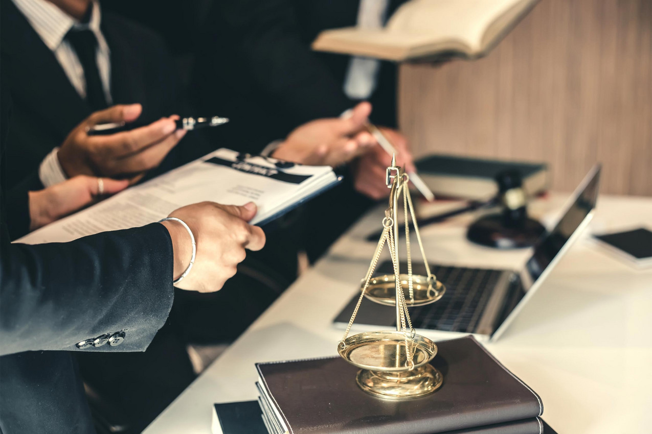 Concorso per 146 Magistrati Tributari – Il Consiglio di Stato si pronuncia sulla modalità di redazione "a libretto". Annullata l’esclusione dei ricorrenti.